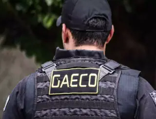 Policial suspeito de traficar drogas com viatura não foi preso porque está de férias no Paraguai