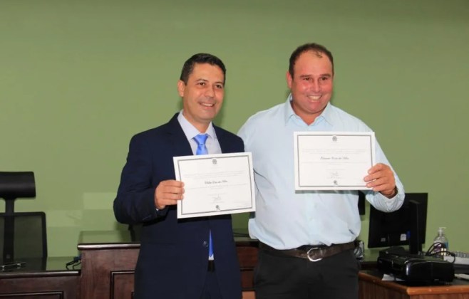 Cleber Dias e Oncinha são diplomados prefeito e vice de Vicentina